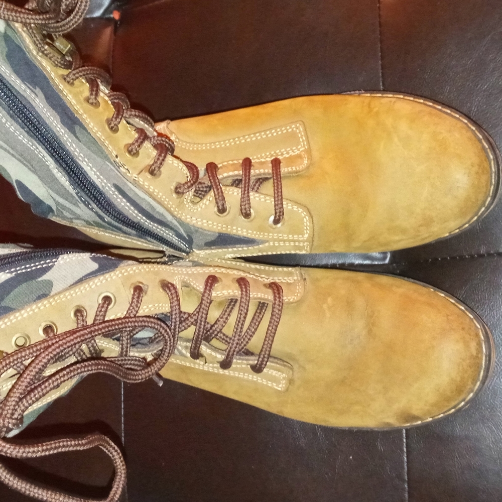 Brown Combat military boots